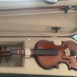 Violin 🎻 1/8 Size 6-7 Years Old