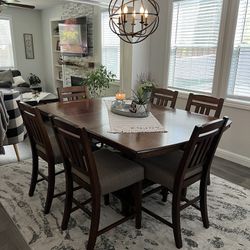Dinning Table With Matching China Cabinet