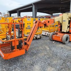 JLG 30’ Articulating Boom Lift