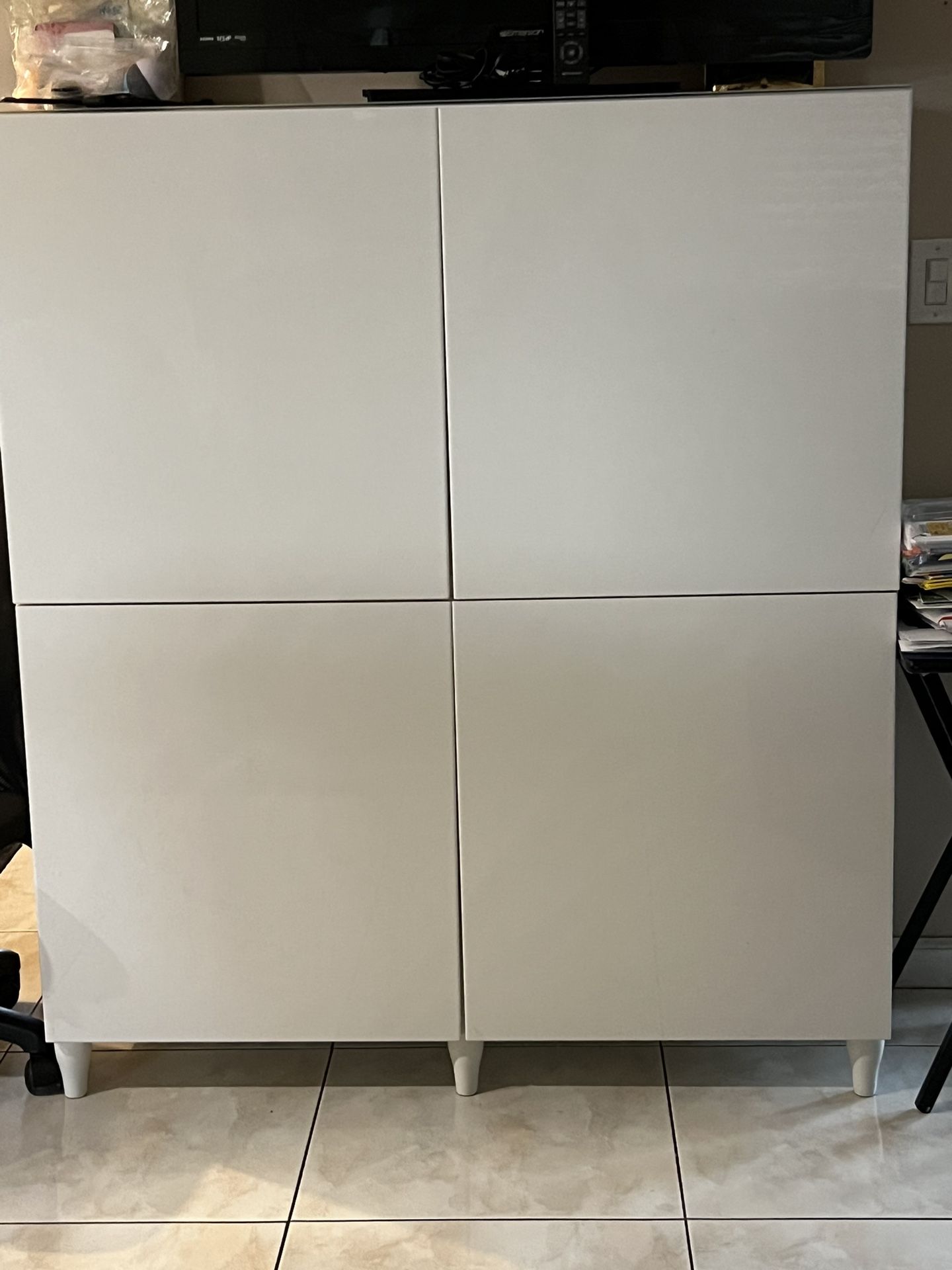 Modern Chic Book Shelves w/ Legs (4 pc set)