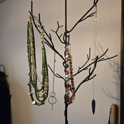 Black Steel Jewelry Hanger Branch 27 Inches Tall