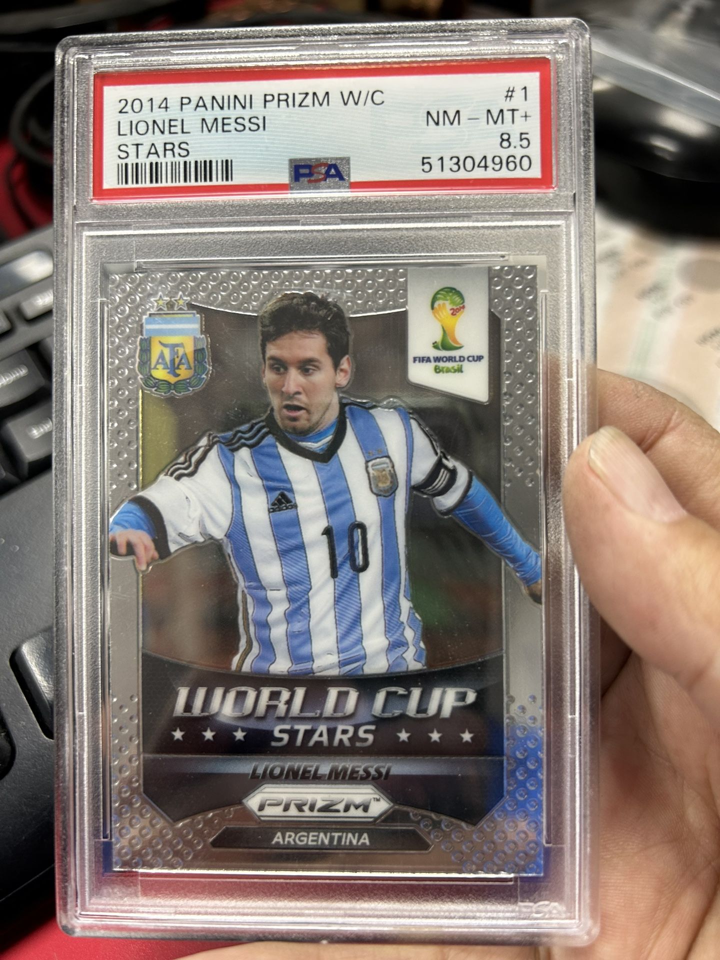 2014 Panini Prizm World Cup Lionel Messi 8.5 Graded