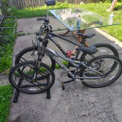 2 Bike's And Stand 