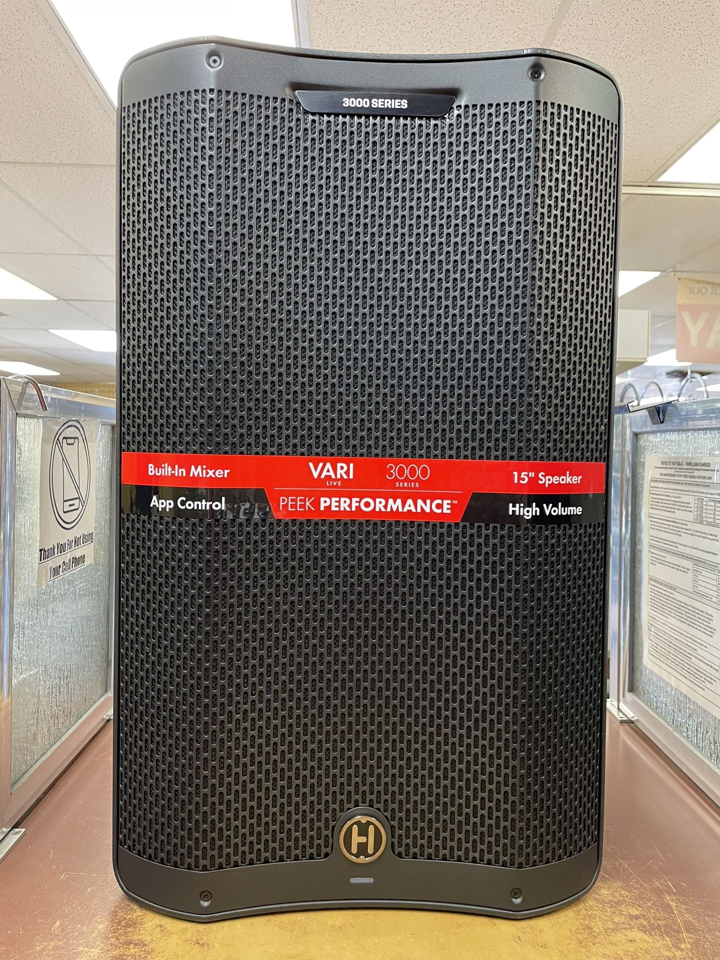 Harbinger V3415 Powered 15” 2-way Loudspeaker