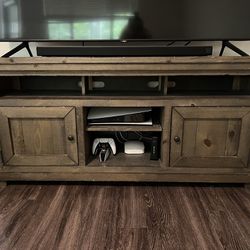 Entertainment System/TV stand 