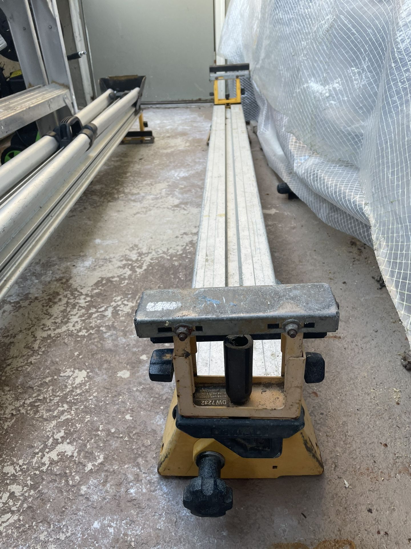 Dewalt Saw Stand