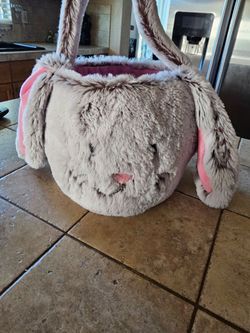 Fluffy bunny Easter basket