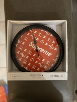 Supreme clock