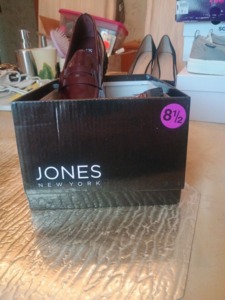 Brand New Jones New York Shoes Brown New Never Used