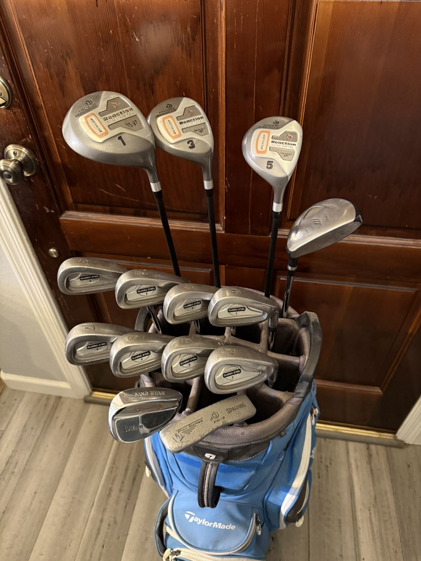 COMPLETE GOLF SET IRONS WOODS DRIVER HYBRID WEDGES PUTTER BAG