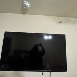 55 INCH TV