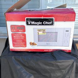 Brand New Magic Chef Microwave In Box 