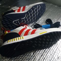 Adidas Shoes Authentic Size 9.5 