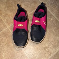 Girls Nike’s Used 