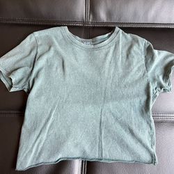 dark green crop top 
