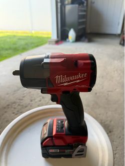 Milwaukee 3/8 Mid Torque Impact