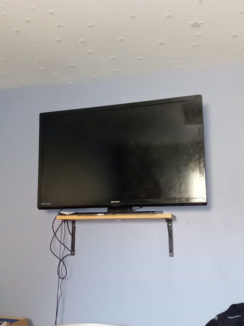 Emerson 55 inch flat screen TV