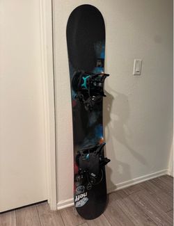149 snowboard with Flow ISIS bindings
