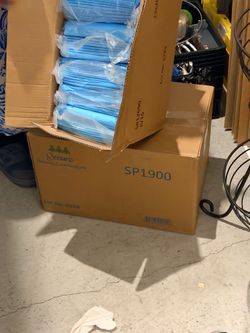 Absorbent Pads (≈2,000 units)