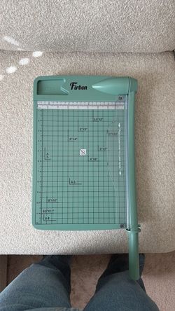 Paper cutter
