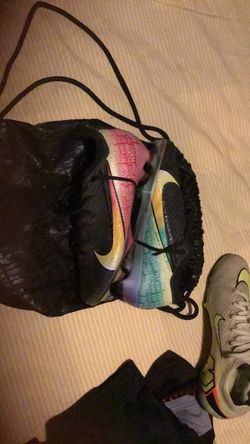 Nike vini jr mercurial vapor 16 élite size 7.5