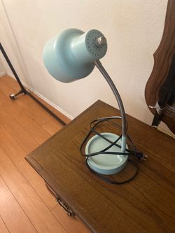 vintage/retro metal gooseneck desk lamp