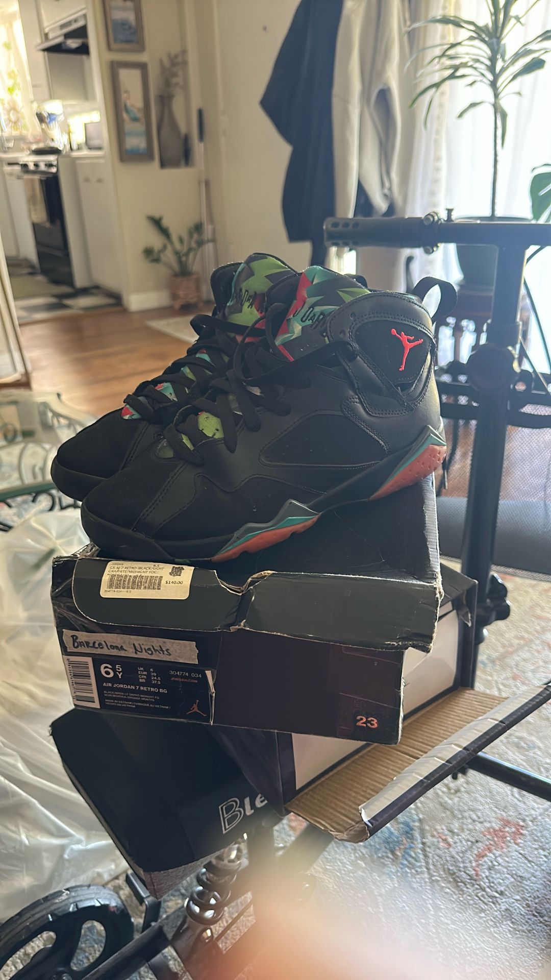 Retro 6 Jordans Barcelona Nights 6.5 $60 Obo
