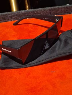 3 pairs of glasses Burberry sunglasses and then one pair unknown sunglasses and the third pair are Fendi reading type glasses all for 70
