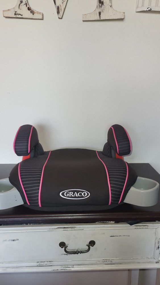 GRACO BOOSTER/CARSEAT FOR SALE