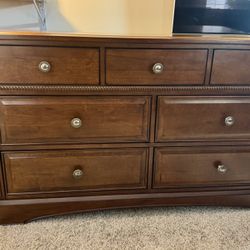 Truly Scrumptious 7 Drawer Dresser 