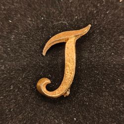 Vintage Mid Century Gold Tone Letter J Brooch Pin 1 Inch