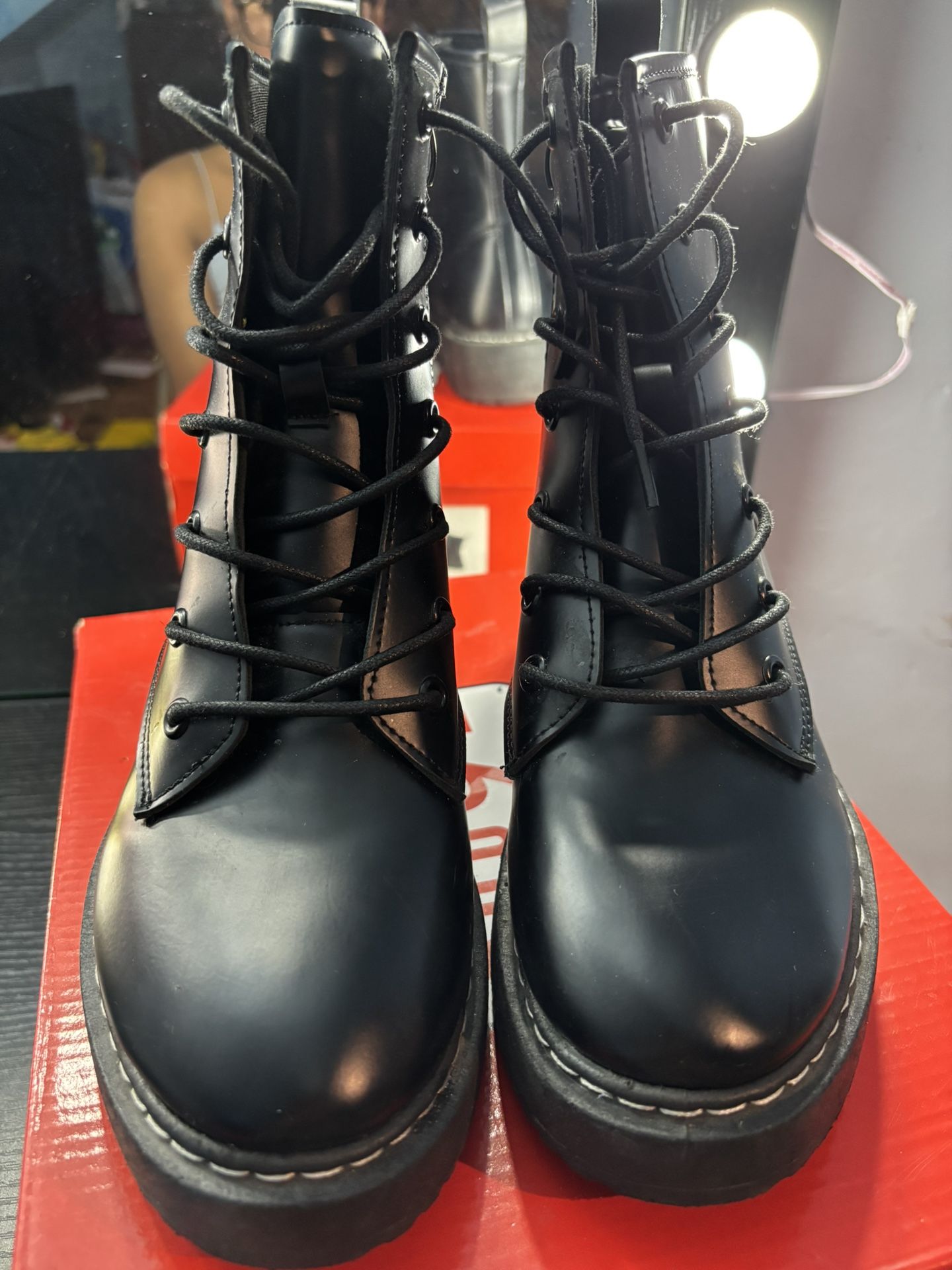 Black dress boots trendy size 8 women’s