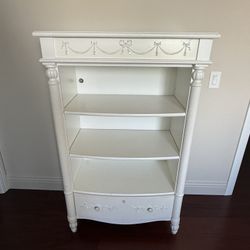 Stanley Bookcase 