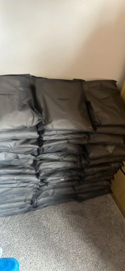 ESSENTIAL HOODIES 46 EACH BULK