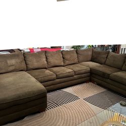 Brown Microfiber Sectional with Pull Out Bed