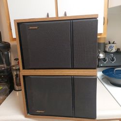 Pair Bose 201 Series III Direct Reflecting Bookshelf Speakers Wood Grain