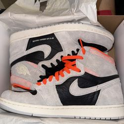 Jordan 1 Hyper Crimson Size 9
