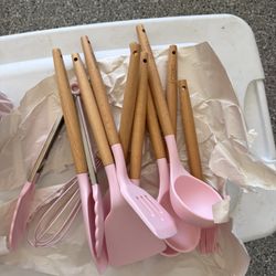 Pink Utensils. Never Used