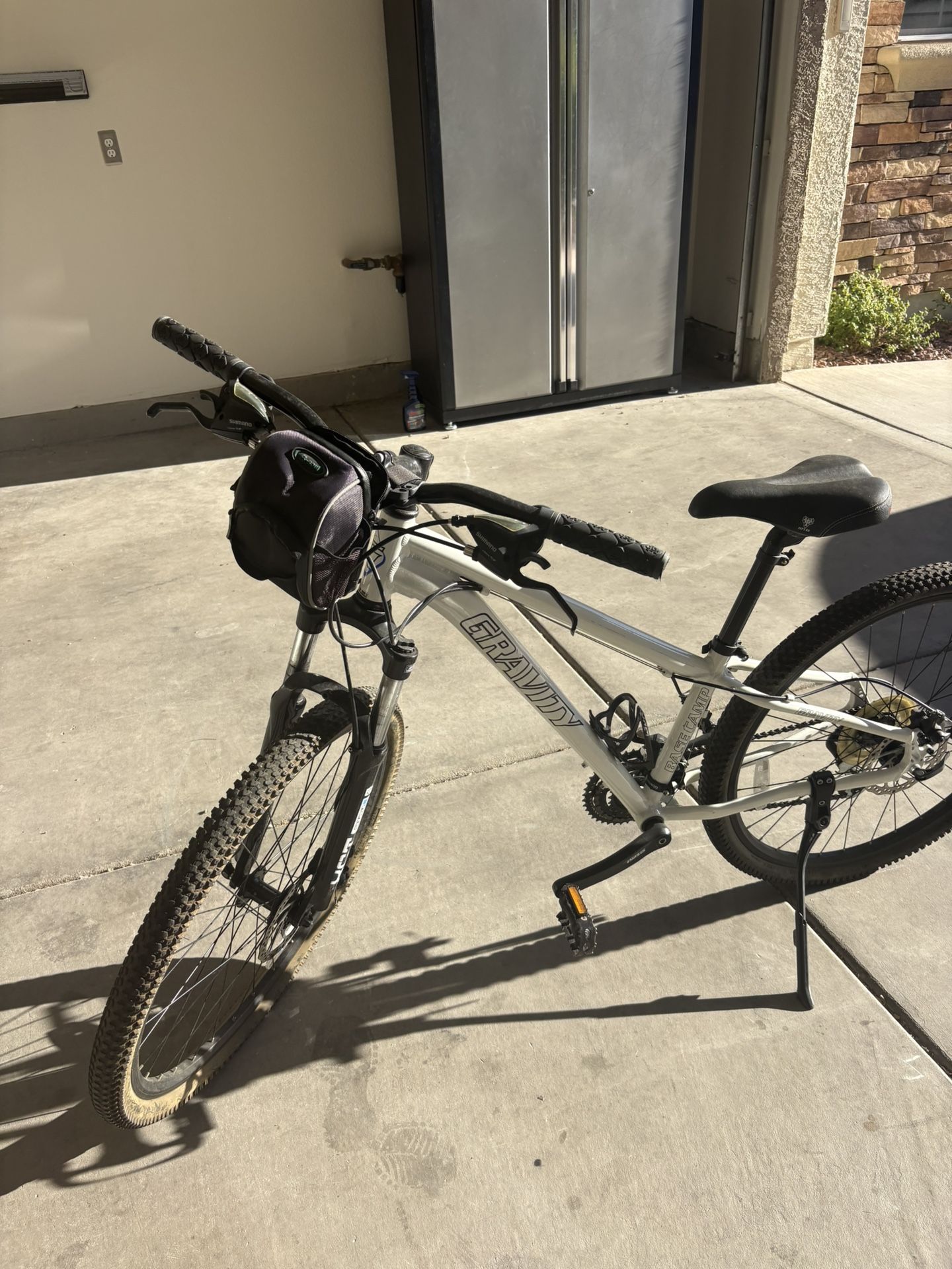 Gravity Basecamp Bike/ Mountain/ Cycle