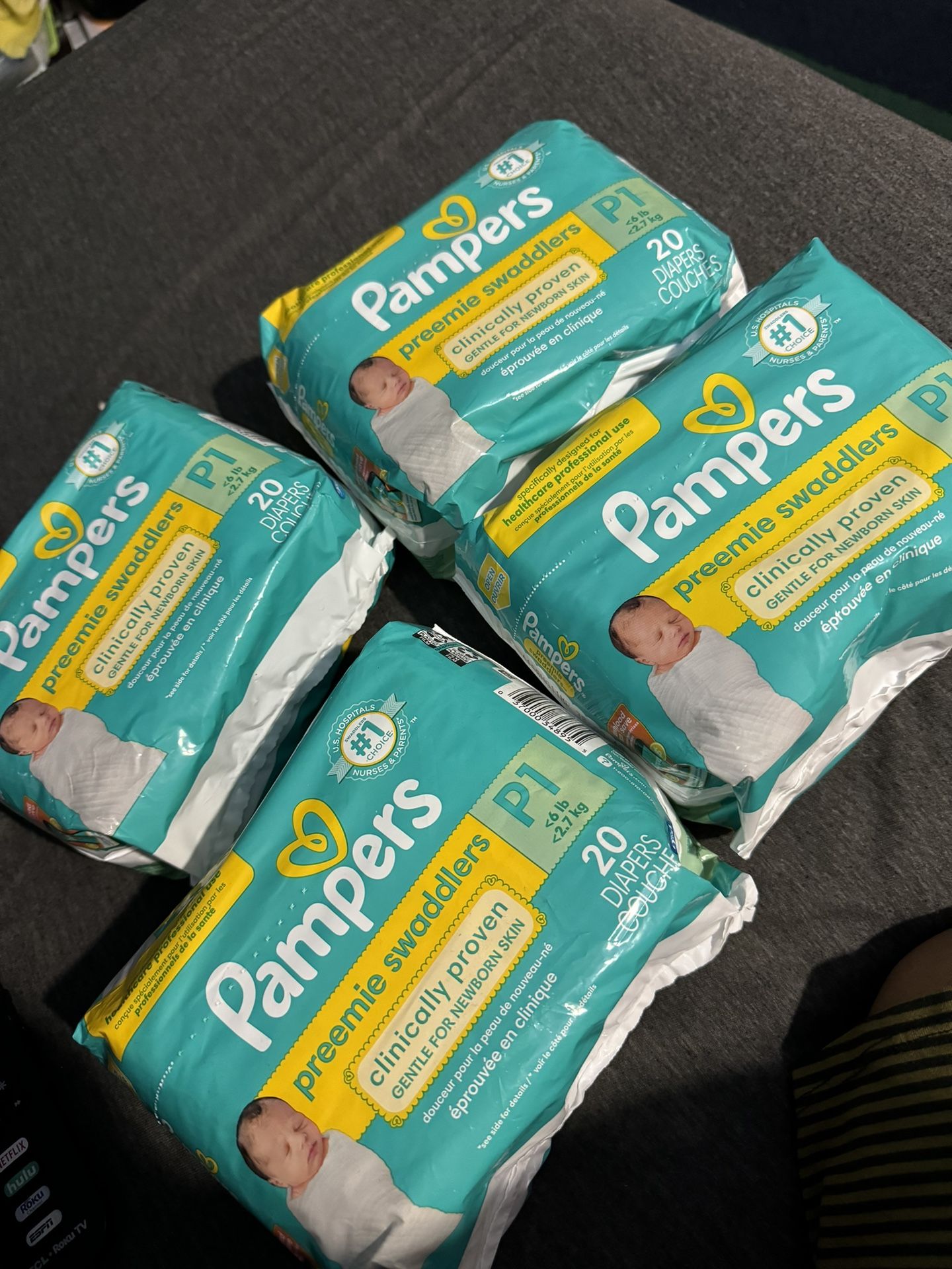 (4) Pamper PREEMIE Swaddlers P1 - Unopened