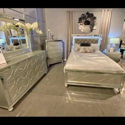 Caaamaaaas :::: Bedrooooom Set :::: Recaaaamaaras :::: Disponibles :::: In Stock 