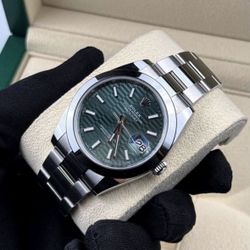 (300$)Rolex Datejust 41 Green Motif Dial Oyster Smooth Bezel