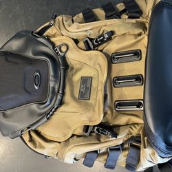 Never Used Oakley Kitchen Sink Backpack