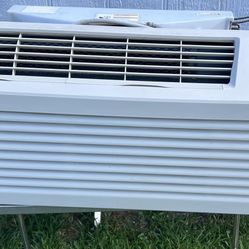 Window Ac/Heat 12000BTU 