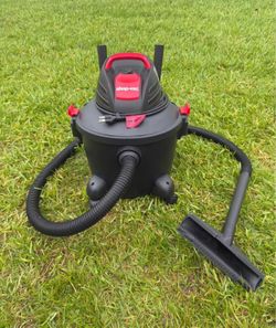 Selling a 6-gallon Shop-Vac vacuum.