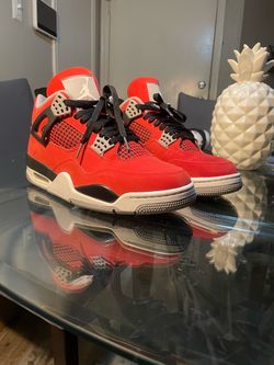 Jordan 4s
