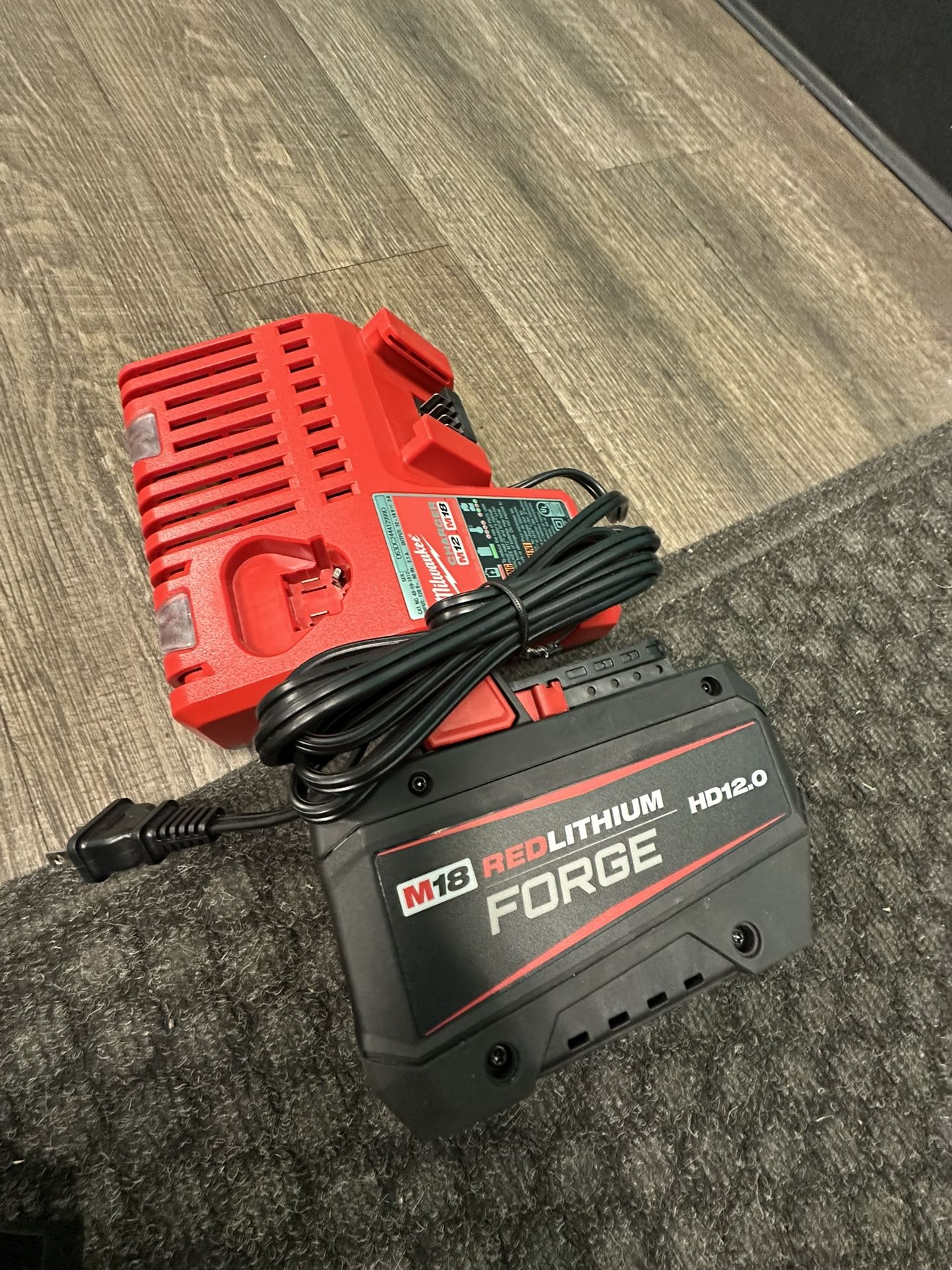 Milwaukee M18 12.0 Forge Battery And Charger New