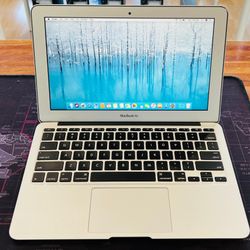 Apple Macbook Air 11” 2011 Core i5 2GB 64GB Fully Functional