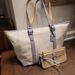 Vintage Coach Hampton Tote Hand Bag Purse With Wristlet