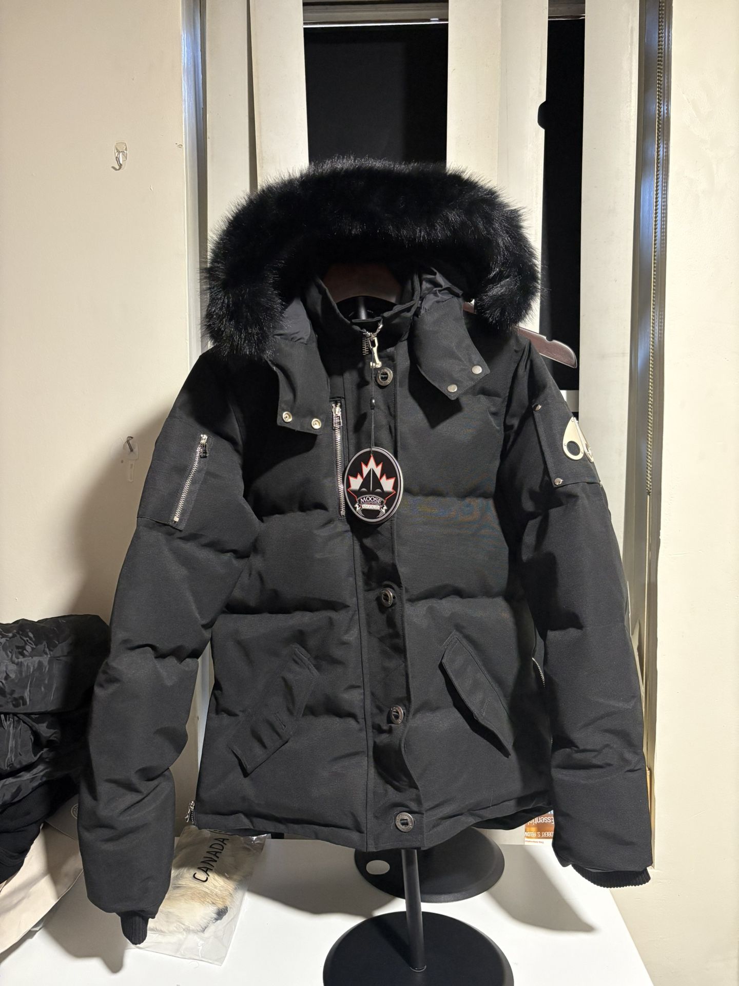 BRAND NEW Black Moose Knuckles BALLISTIC SHEARLING Silver Badge Jacket Size Medium  